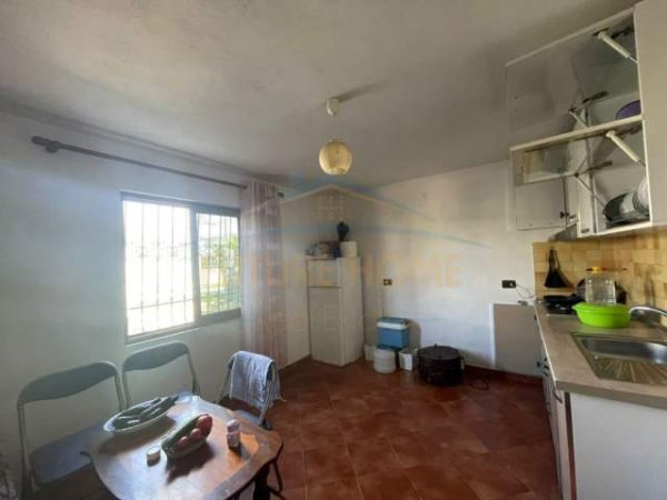 Durres, shitet shtepi 3 Katshe Kati 3, 107 m² 120.000 Euro (vllaznia)