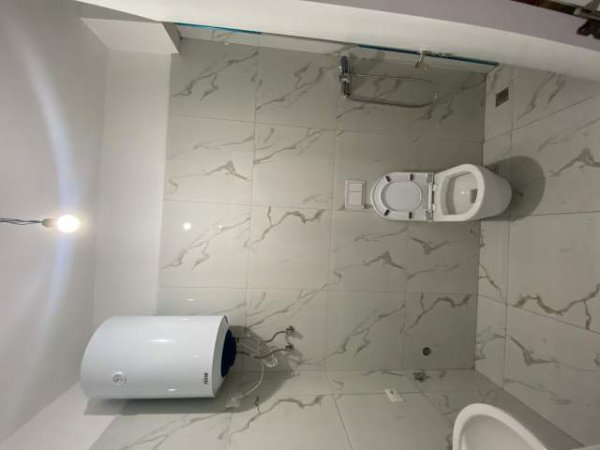Tirane, jepet me qera 2+1+BLK Kati 5, 85 m² 35.000  (Rruga 29 Nëntori, Perballe Folé)