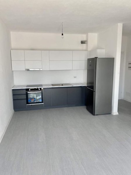 Tirane, jepet me qera 2+1+BLK Kati 5, 85 m² 35.000  (Rruga 29 Nëntori, Perballe Folé)