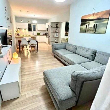 Tirane, shes apartament 2+1 115 m² 130.000 Euro (Yzberisht, KMY)