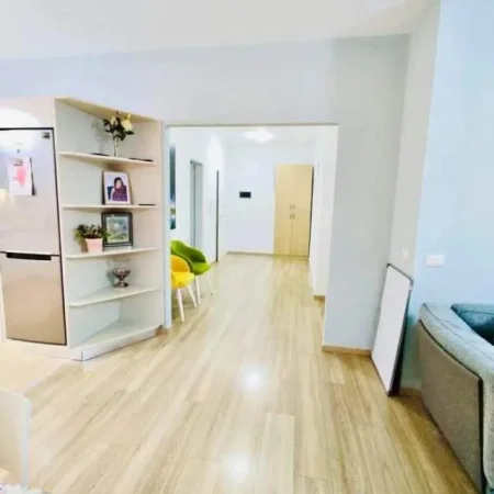 Tirane, shes apartament 2+1 115 m² 130.000 Euro (Yzberisht, KMY)