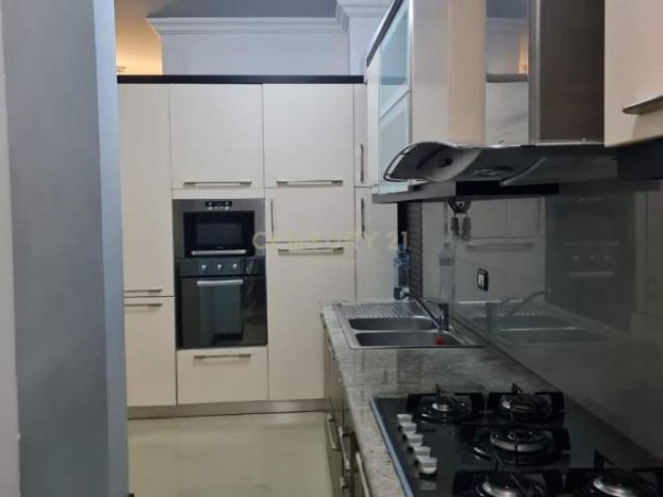 Tirane, jepet me qera apartament 2+1+BLK 101 m² 470 Euro (vilat gjermane)