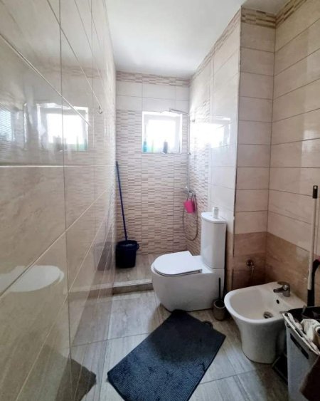 Tirane, shes apartament 1+1 61 m² 138.000 Euro (Komuna e Parisit)