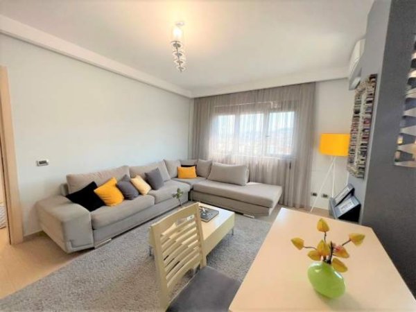 Tirane, shes apartament 1+1 67 m² 110.000 Euro (Perballe me Kompleksin Delijorgji)