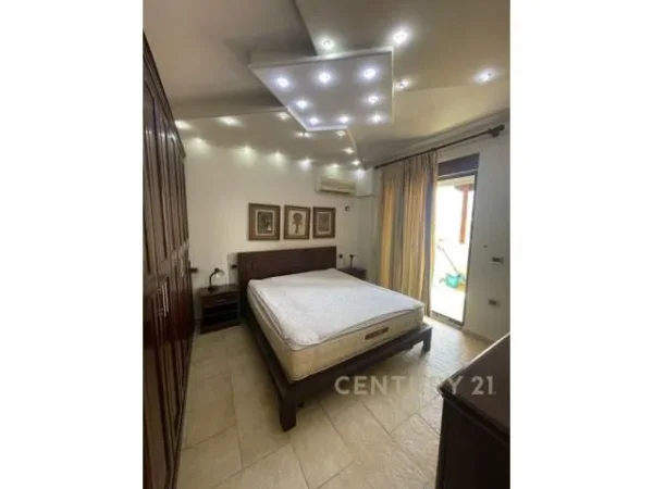 Tirane, jepet me qera apartament 3+1 Kati 9, 110 m² 750 Euro (Milo Tutulani)