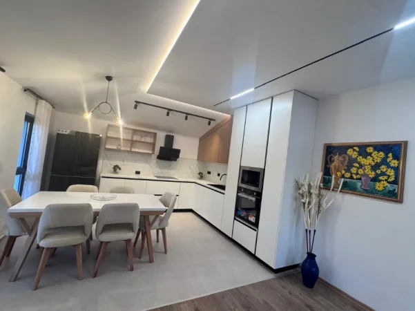 Tirane, jap me qera Vile 2+1+Aneks+Ballkon Kati 3, 118m²  (Rruga:Bruzi)