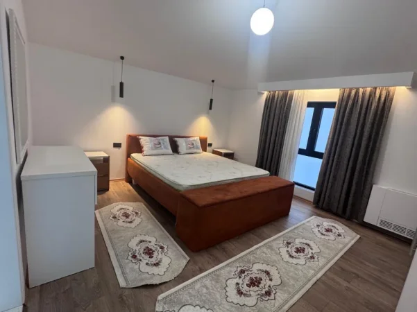 Tirane, jap me qera Vile 2+1+Aneks+Ballkon Kati 3, 118m²  (Rruga:Bruzi)