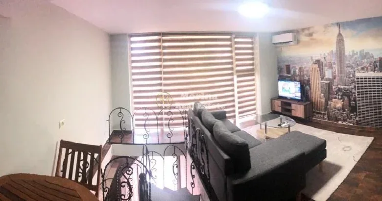 Tirane, jepet me qera apartament 1+1 Kati 1, 50 m² 500 € (Pazari i Ri)