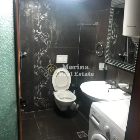 Tirane, jepet me qera apartament 1+1 Kati 1, 50 m² 500 € (Pazari i Ri)