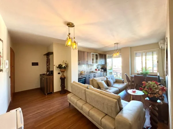 Durres Plazh, shitet apartament 1+1+Aneks+Ballkon Kati 4, 75 m² 82.000 € (durres , shkemi i kavajes , golem , mali i robit)