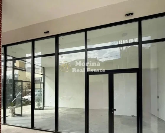 Tirane, jepet me qera ambjent biznesi Kati 1, 45 m² 700 € (Pazari i Ri)