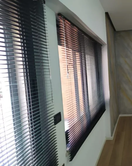 Tirane, jepet me qera ambjent biznesi Kati 3, 115 m² 1.000 € (Blloku)