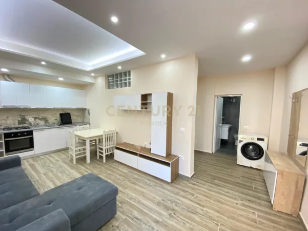 Durres, shitet apartament 1+1 Kati 1, 50 m² 73.000 € (Mozeumi i Deshmorve)