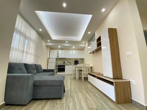 Durres, shitet apartament 1+1 Kati 1, 50 m² 73.000 € (Mozeumi i Deshmorve)