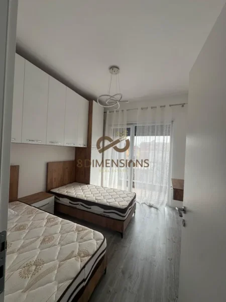 Tirane, shitet apartament 2+1+Ballkon Kati 2, 86 m² 191.000 € (rruga e kavajes)