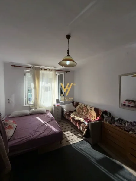 Tirane, shitet apartament 1+1+Ballkon Kati 2, 45 m² 134.000 € (SPITALI GJERMAN)
