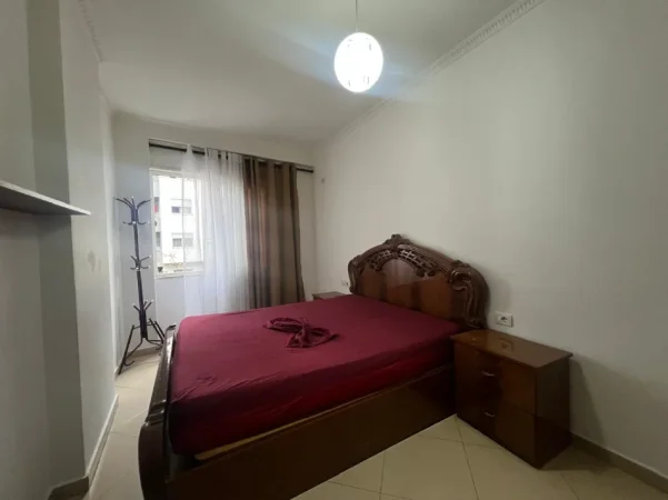 🏡 Jepet me Qera Apartament 2+1 ne Astir,  450 Eu