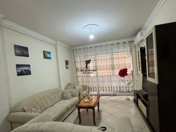 Tirane, jepet me qera apartament 1+1+Ballkon Kati 4, 70 m² 450 € (ASTIR)