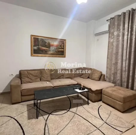 Tirane, jepet me qera apartament 1+1 Kati 3, 65 m² 450 € (Rruga 5 Maji)