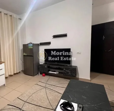 Tirane, jepet me qera apartament 1+1 Kati 3, 65 m² 450 € (Rruga 5 Maji)
