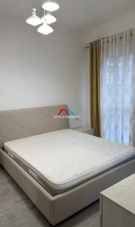 Tirane, jepet me qera apartament 2+1+Ballkon Kati 3, 78 m² 700 € (RRUGA OMER NISHANI,FARMACIA 10)