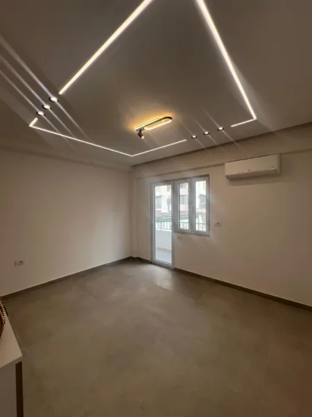 Durres, shitet apartament 2+1 Kati 3, 81 m² 160.000 € (Ish Rajoni)