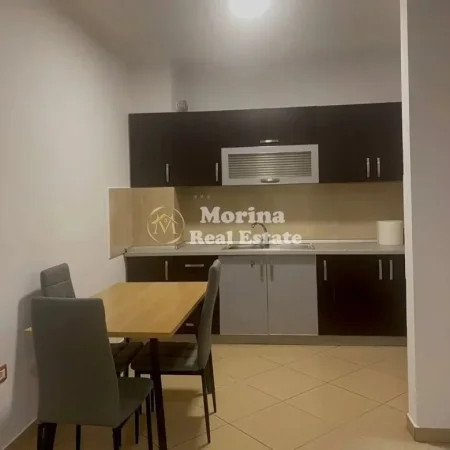 Tirane, jepet me qera apartament 1+1 Kati 2, 65 m² 450 € (Yzberisht)