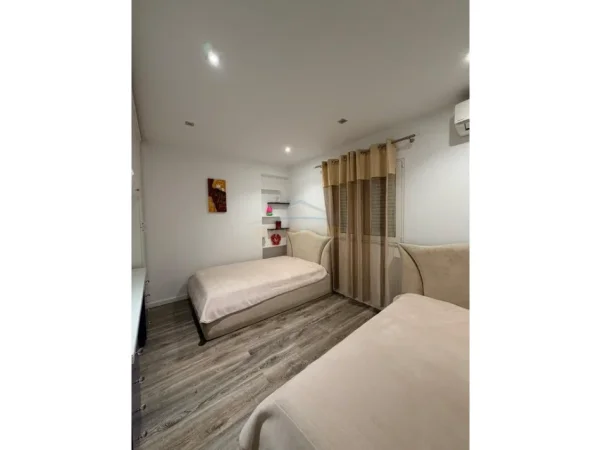 Tirane, shitet apartament 2+1+Ballkon Kati 6, 112 m² 210.000 € (DRITAN HOXHA)
