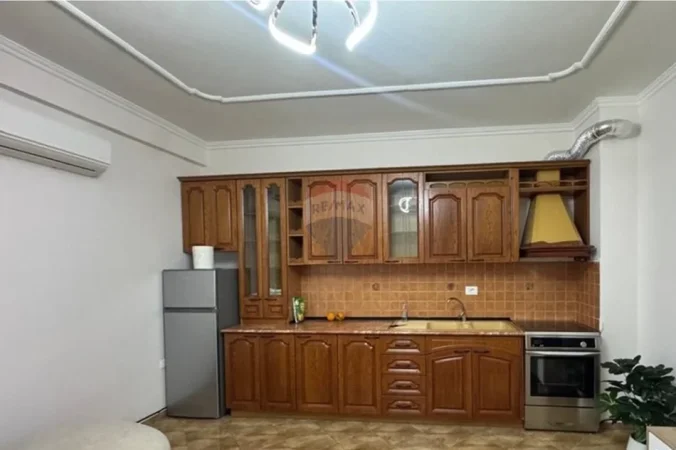Tirane, shitet apartament 1+1 , 65 m² 140.000 € (Don Bosko)
