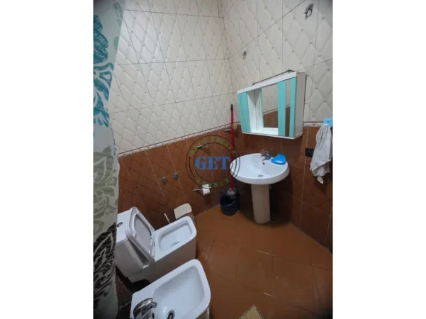 Durres, jepet me qera apartament 2+1 Kati 2, 350 € 