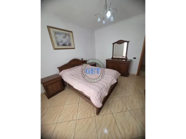 Durres, jepet me qera apartament 2+1 Kati 2, 350 € 