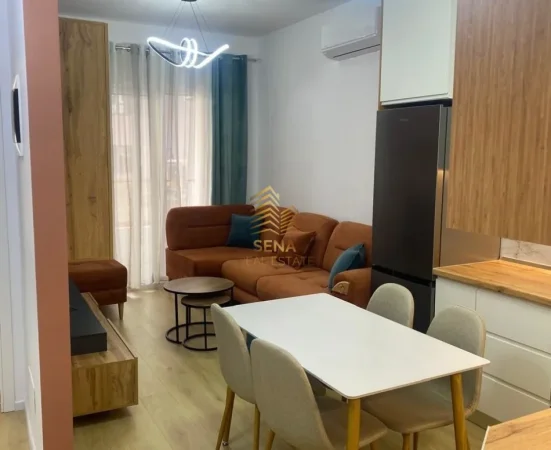 Tirane, jepet me qera apartament 1+1+Ballkon Kati 1, 70 m² 400 € (Kompleksi Mangalem)
