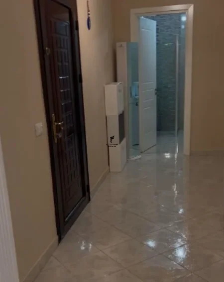 Tirane, jepet me qera apartament 2+1 Kati 2, 100 m² 600 € (YZBERISHT)