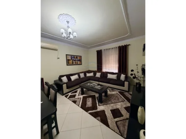 Tirane, jepet me qera apartament 2+1 Kati 2, 120 m² 500 € (DON BOSKO , MBRAPA SHINAVE)
