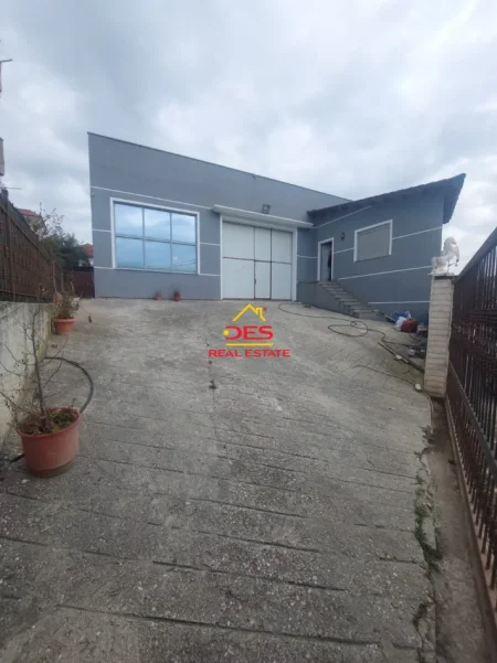 Vlore, shitet ambjent biznesi Kati 0, 1.443 m² 700.000 € (Lagjja Karabash)