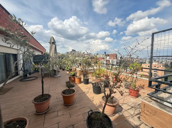 Tirane, shitet apartament 3+1+Aneks+Ballkon , 178 m² 345.000 € 