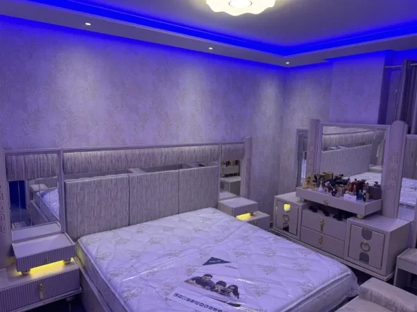 Tirane, jepet me qera apartament 1+1+Ballkon Kati 8, 70 m² 500 € (UNIVERS CITY,QTU)