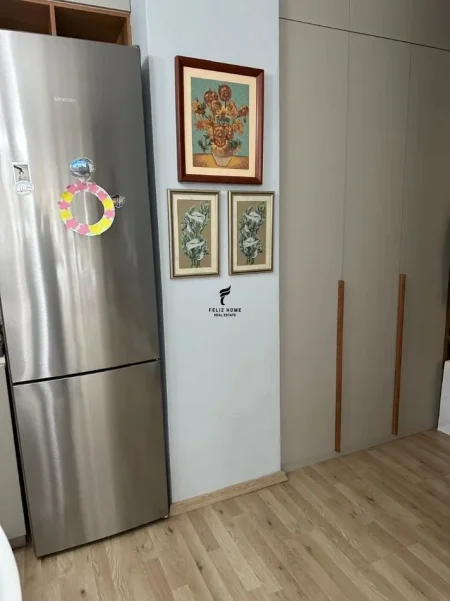 Tirane, jepet me qera apartament 1+1 , 65 m² 650 € (DON BOSKO)