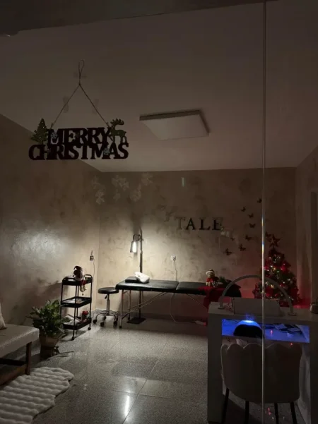 Tirane, jepet me qera ambjent biznesi Kati 0, 45 m² 600 € (21 DHJETORI)