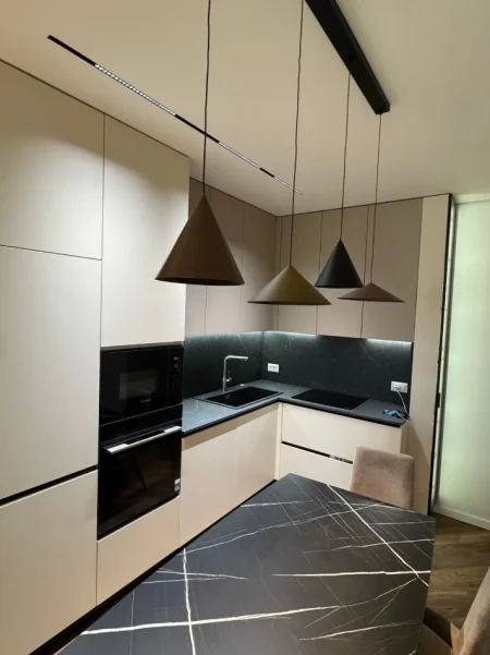 Tirane, jepet me qera apartament 2+1 Kati 5, 93 m² 1.070 € (don bosko)