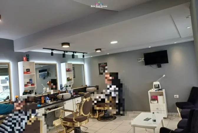 Tirane, jepet me qera dyqan Kati 0, 27 m² 520 € (Rruga e elbasnit)