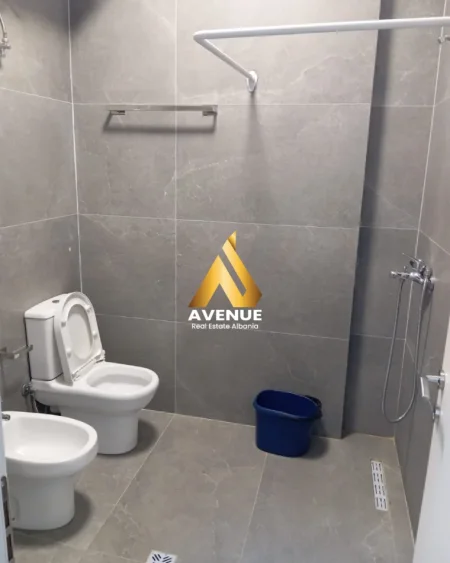 Tirane, jepet me qera apartament 2+1 Kati 6, 100 m² (5 Maji)