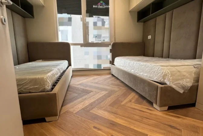 Tirane, jepet me qera apartament 2+1 Kati 5, 93 m² 1.070 € (Rruga Egnatia)