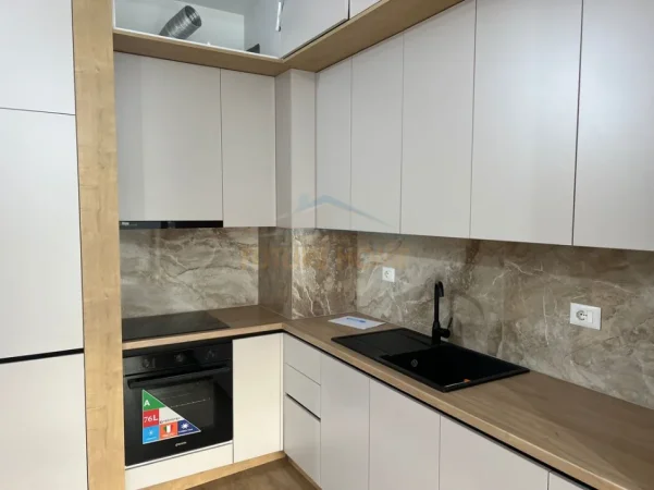 Qera, Apartament 1+1, Residenca Kadiu, Ali Demi 400 €,Orange66052