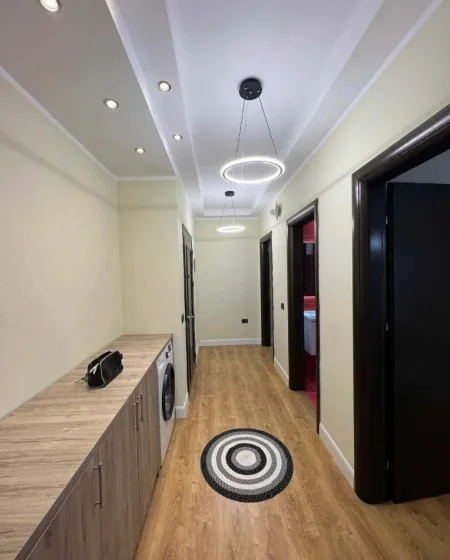 Tirane, shitet nga Pronari, pa-komision apartament 2+1+Aneks+Ballkon Kati 6, 102 m² 167.000 € (astir)