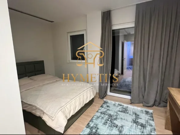 Tirane, jepet me qera apartament 3+1 , 120 m² 900 € (Kopshti Zoologjik)