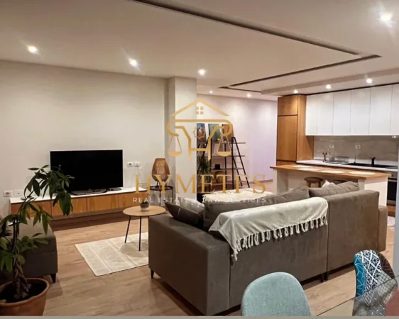 Tirane, jepet me qera apartament 3+1 , 120 m² 900 € (Kopshti Zoologjik)