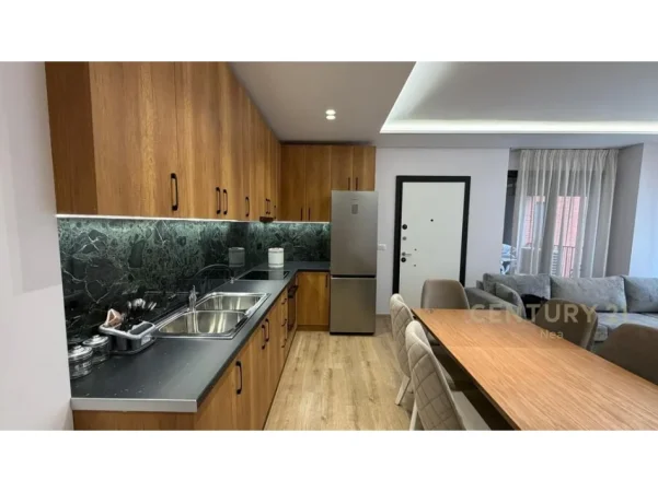 Tirane, jepet me qera apartament 2+1 Kati 3, 91 m² 600 € (Green City)