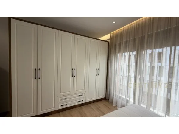 Tirane, jepet me qera apartament 2+1 Kati 3, 91 m² 600 € (Green City)