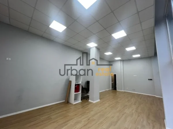 Tirane, shitet ambjent biznesi Kati 0, 59 m² 125.000 € (Rruga Shefqet Kuka)